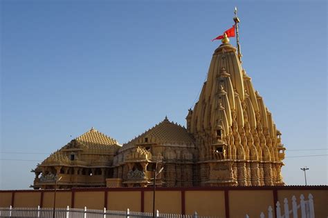 Somnath Temple History And Travel Guide Darshan And Aarti Pooja Timings