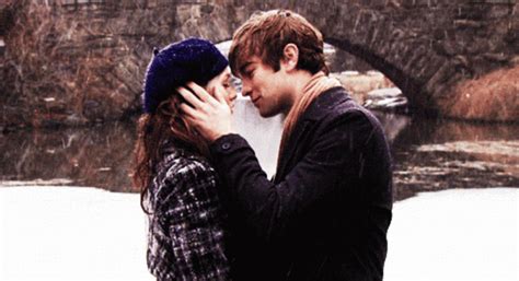 6 Kissing Moves Guaranteed To Make You Melt Into A Puddle Someone