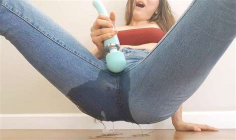 Hazel Simone Intense Jeans Peeing Orgasm Let It Pee