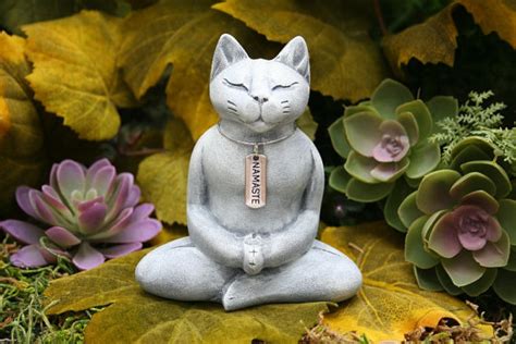 Buda Cat Meditación Zen Estatua De Gato Con Collar Namaste Jardín