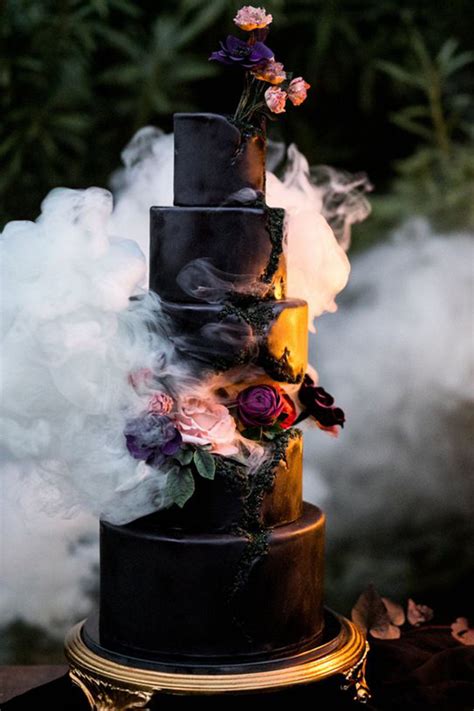 Top 9 Unique Halloween Wedding Ideas That Will Impressed