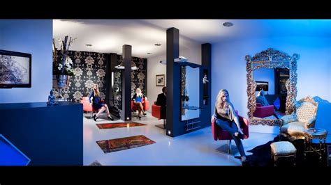 Friseursalon ist nicht gleich friseursalon, dies ist wohl bereits jedem aufgefallen, der schon einmal friseursalons im höheren preissegment. Friseursalon Design für die Sinne by Torsten Müller Köln ...