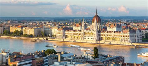 137 new cases and 12 new deaths in hungary  source updates. Voyages sur mesure en Hongrie et séjours à Budapest pour ...