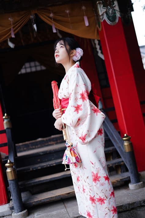 Woman In White And Red Floral Kimono Photo Free Apparel Image On Unsplash