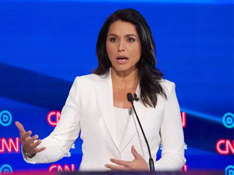 Tulsi Gabbard Is Still In The Race And It S Unclear Why Business Insider India