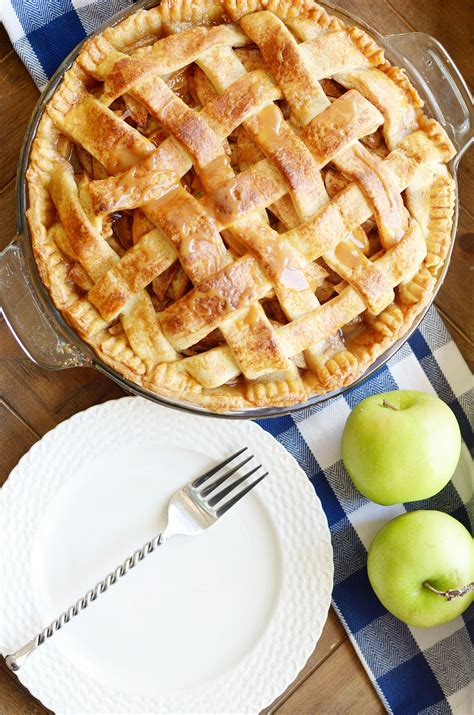 But before going to the complete recipe, let's check out some other recipes by some 2. Paula Deen's Apple Pie Recipe - Something Swanky Dessert ...