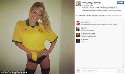 Heather Mccartney Arrested For Stripping At Afl Grand Final Might Attend Nrl Final Daily Mail