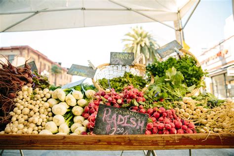 Santa Monica Farmers Market, Santa Monica, California, United States - Market Review - Condé ...
