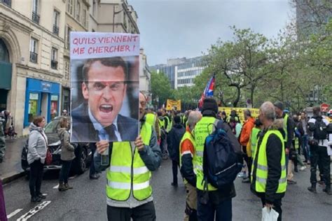 Yellow Vests Stage New Round Of Protests In Paris Mehr News Agency