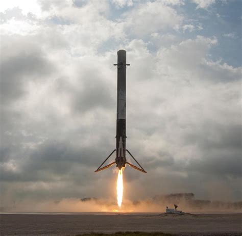 »rakete« won the experimental gameplay competition in berlin in 2012. Recycling: SpaceX schickt erstmals Gebraucht-Rakete ins ...