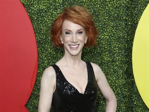 Kathy Griffin Says She Is Undergoing Surgery For Lung Cancer Ap News