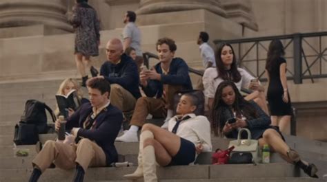 Heres What We Learned From The Gossip Girl Reboot Trailer