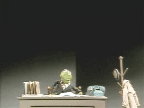 Kermit Work S Find And Share On Giphy