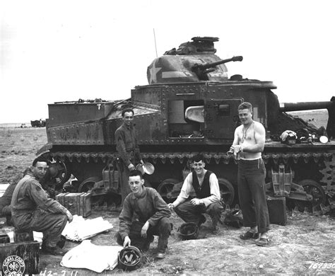 The Crew Of A M3 Lee Tank Of The 1st Armored Division In Tunisia