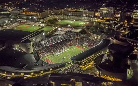 Download Wallpapers Nippert Stadium Cincinnati Ohio University Of