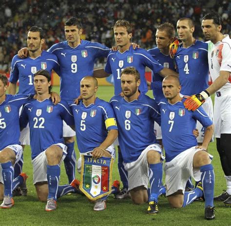 Alles rund um die italienische nationalmannschaft, immer. WM in Südafrika: De Rossi bewahrt Italien vor einer ...
