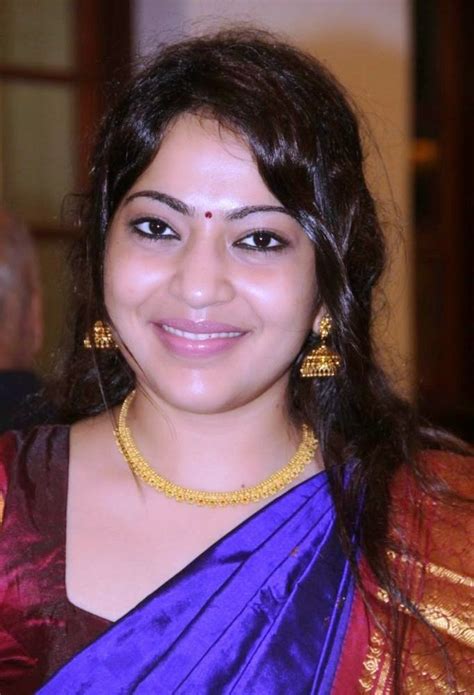 Tamil Tv Anchor Ramya Hip Navel In Blue Saree Cinehub