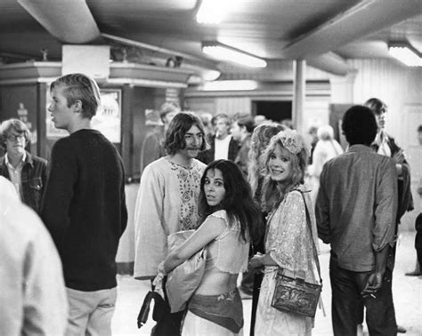 Pin By Michele Coombe On 60s And 70s In Bandw Famous Groupies Pamela Des Barres Groupies