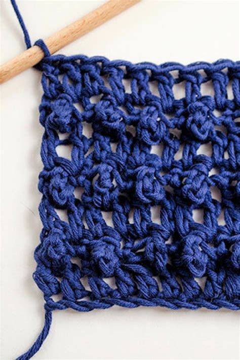 How To Make The Triple Crochet Loop Stitch Crochet Crochet Yarn