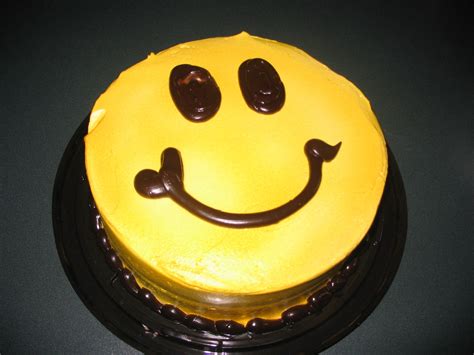 Smiley Face Cake So Easy To Make