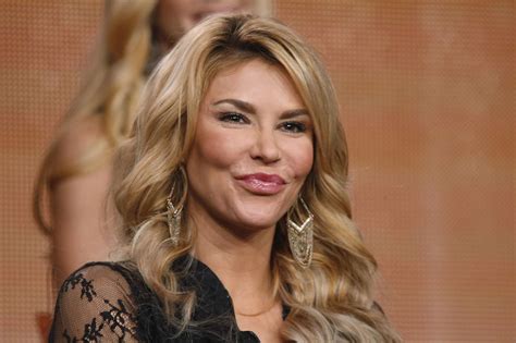 Brandi Glanville Hints That Shes Coming Back To Rhobh Check Out The