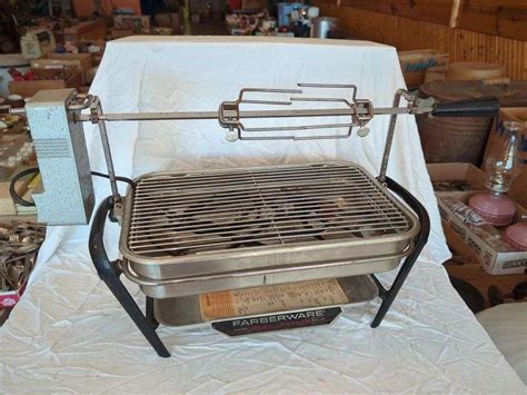 FARBERWARE ELEC INDOOR BROILER GRILL WITH ROTISSERIE Isabell Auction