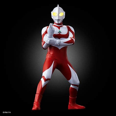 The first episode of ultraman towards the future aka ultraman great in english with japanese subtitles. Ultimate Luminous Premium Ultraman Official Images - JEFusion