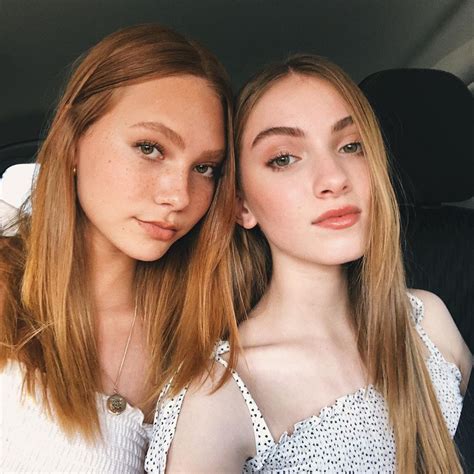 A Little Sister Selfie 🌷 Love Lauren Selfie Poses Friend Poses