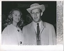 1964 Press Photo Jeremy Hyman Barbara Davis Sherry honeymoon New York ...