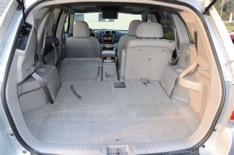 2013 toyota highlander limited review luxury amenities without the luxury price torque news