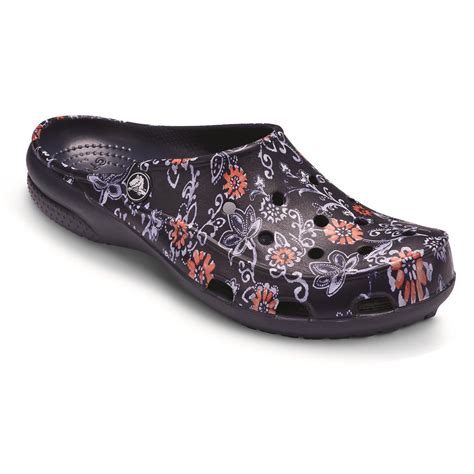 Shop crocs women's shoes at up to 70% off! Crocs Women's Freesail Clogs - 654248, Casual Shoes at ...