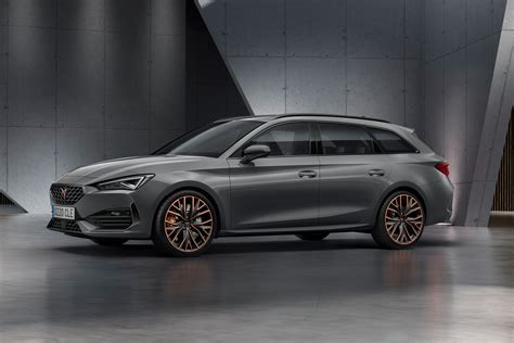 New seat leon sportstourer fr 2020 review interior exterior. New Cupra Leon revealed with hybrid power and up to 306bhp ...