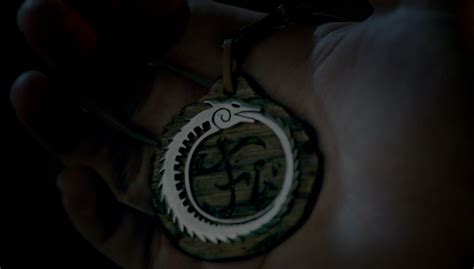 Image To404 015 Hollow Talismanpng The Vampire Diaries Wiki