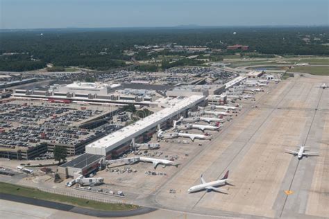 Internationaler Flughafen Hartsfield Jacksons Atlanta Redaktionelles