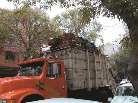 Privatizing Latin American Garbage? It's Complicated... | ReVista