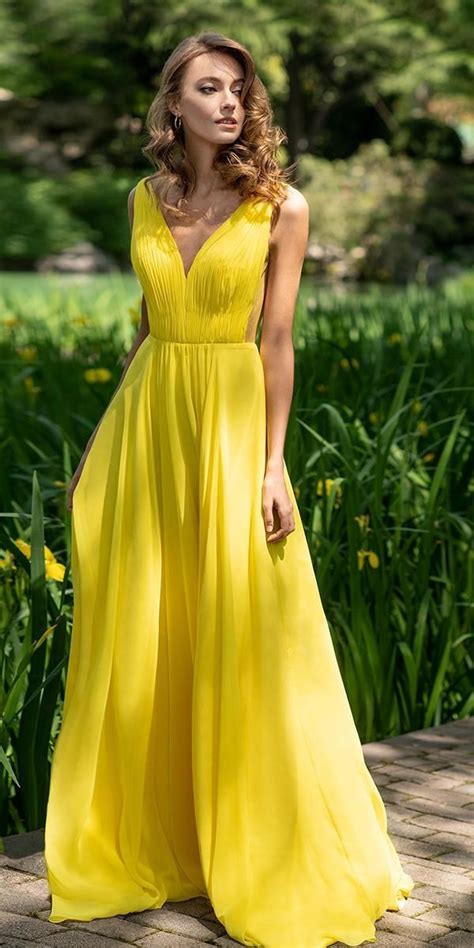 The Most Stylish Wedding Guest Dresses For Spring Wedding Guest