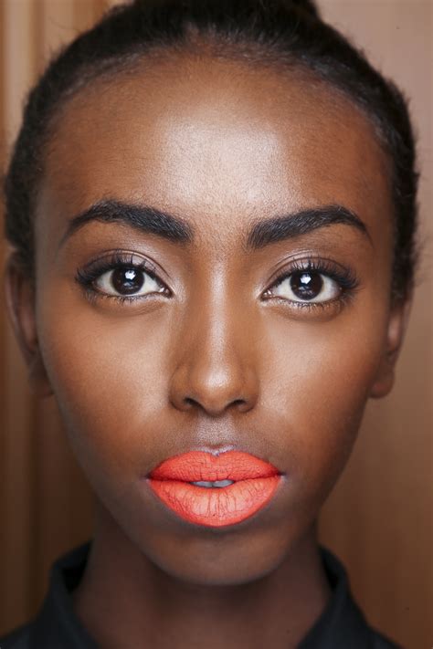 How To Wear Orange Lipstick Without Looking Like A Pumpkin Stylecaster
