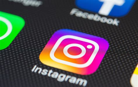 Instagram Now Allows People To Set Pronouns In Their Profiles FAVorite Hits