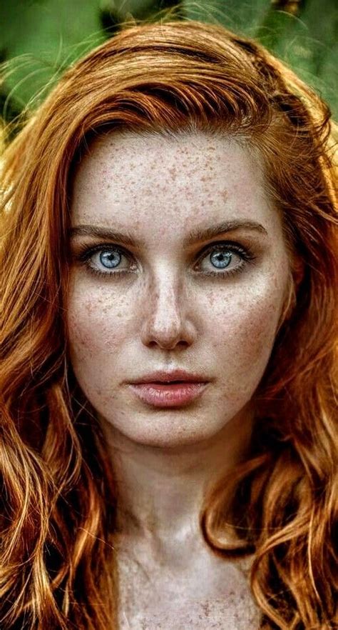 Pin By Puma Gold On Pecosas Beautiful Freckles Red Hair Freckles Red Haired Beauty