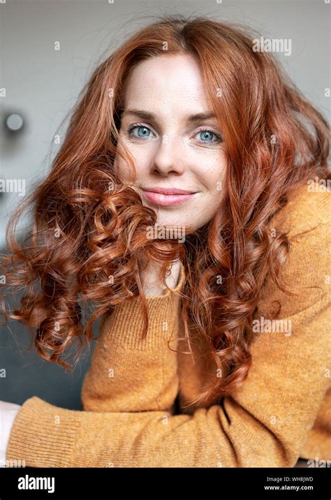 Redhead Woman Hi Res Stock Photography And Images Alamy