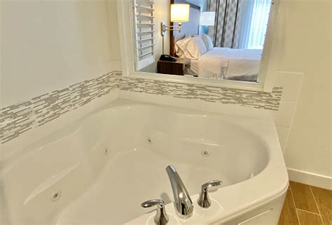 About 64% of these are bathtubs & whirlpools, 13% are spa tubs. Hotels With Jacuzzi In Room St Petersburg Fl | Revista ...