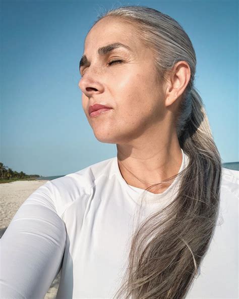 White Most Flattering Colors To Wear With Gray Hair Its Rosy