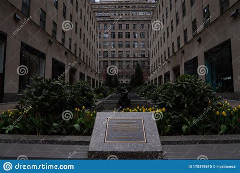 Rockefeller Center Fifth Avenue Midtown Manhattan New York Editorial