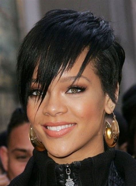 5 Awesome Short Layered Haircuts African Americancruckers Rihanna