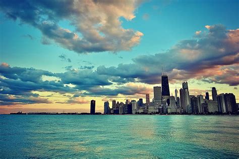 Chicago Usa Buildings Cityscape Sky Clouds Modern City Water