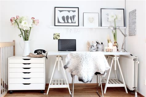 17 Scandinavian Home Office Designs That Abound With Simplicity And Elegance