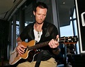 Scott Weiland Releases "Way She Moves"