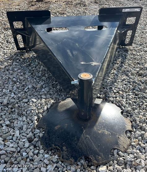 Landhonor Skid Steer Ice Scraper In Lancaster Mo Item Mw9444 Sold