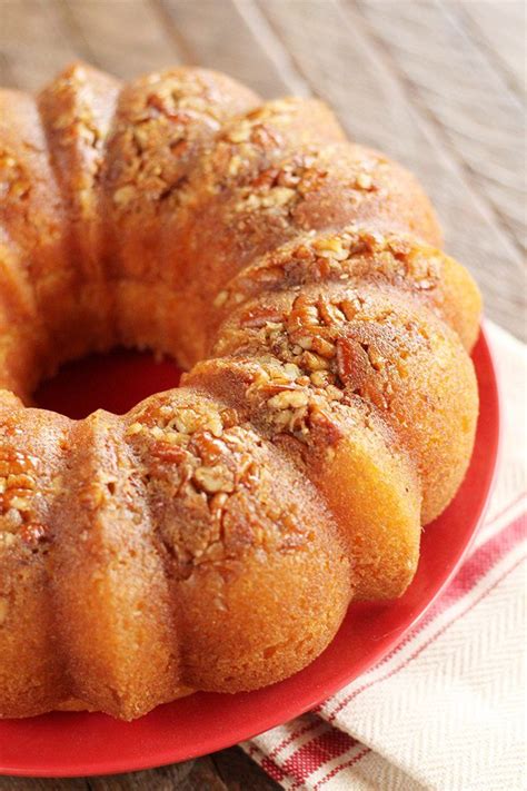 Cool completely, then remove the baking parchment, wrap loosely in clean baking parchment and store in an airtight tin. Cake Mix Rum Cake | Recipe | Easy cake recipes, Cake ...