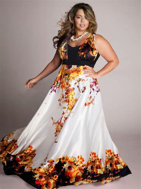 All About Womens Things Look Fabulous In Plus Size